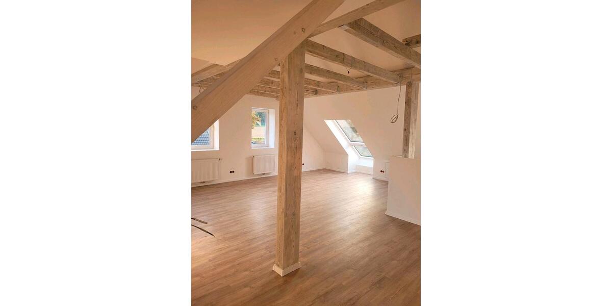 Dachgeschoßwohnung Schellerten - 3 Zimmer, 79 m&sup2;, 1.140&euro; | Angebot:26412857
