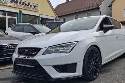Seat Leon 154.354 km 14.980 € Lauterhofen 92283