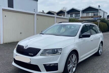 Skoda Octavia 195.000 km 10.100 &euro; Rüsselshein 65428