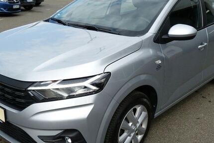 Dacia Sandero 15.271 km 15.899 &euro; Oberviechtach 92526