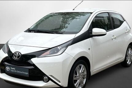 Toyota Aygo (X) 100.938 km 9.490 &euro; Berlin 13403