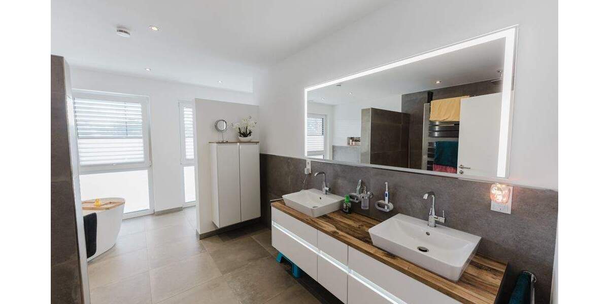 Einfamilienhaus Nordhorn - 7 Zimmer, 291 m&sup2;, 675.000&euro; | Angebot:24906137