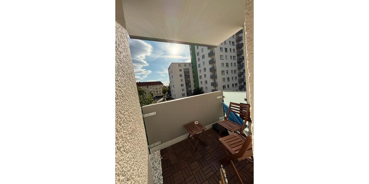 Etagenwohnung Hanau Lamboy - 3 Zimmer, 65 m&sup2;, 210.000&euro; | Angebot:26662251