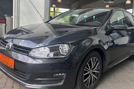 VW Golf 109.000 km 13.990 &euro; Winterberg 59955