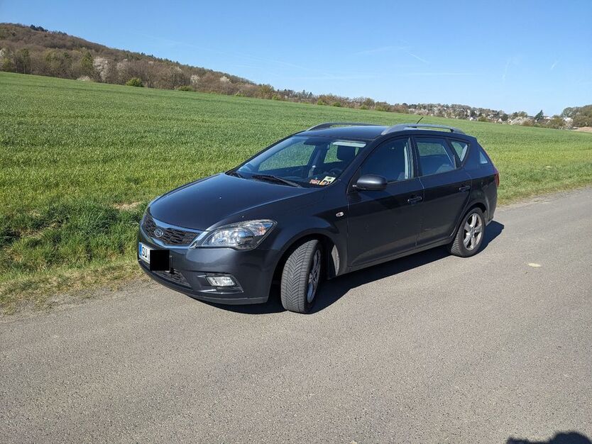 Kia ceed Sportswagon 195.600 km 5.350 € Königswinter 53639