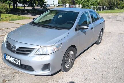 Toyota Corolla 176.273 km 3.999 € Hamburg 22547