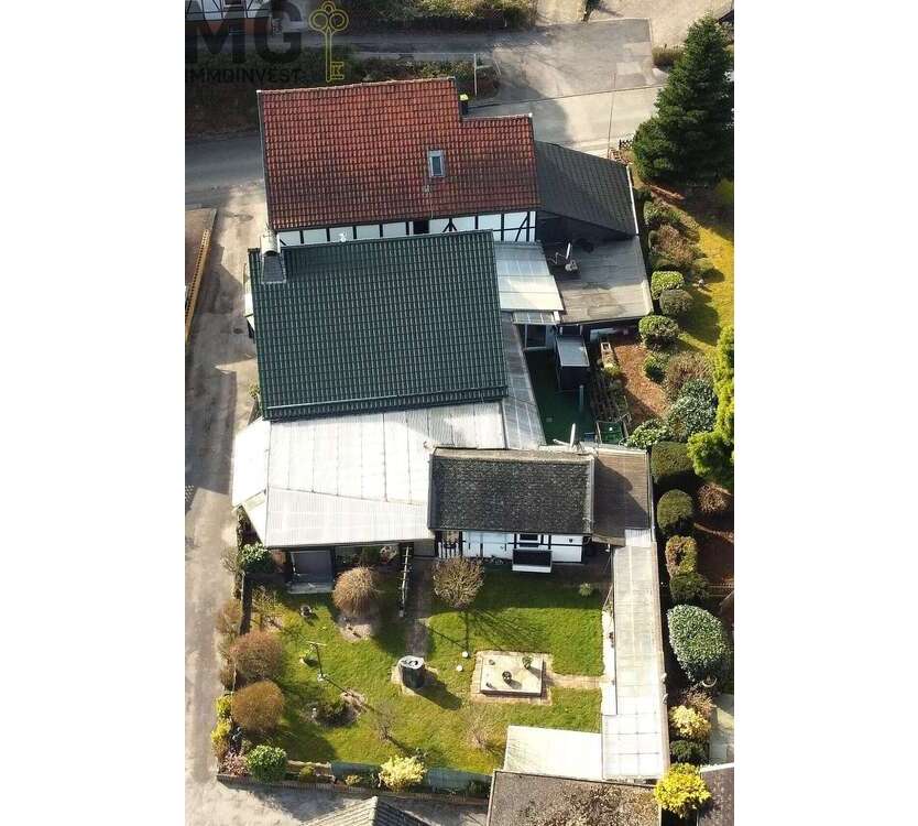 Haus zum Kaufen in FröndenbergRuhr 460.000 € 343 m²