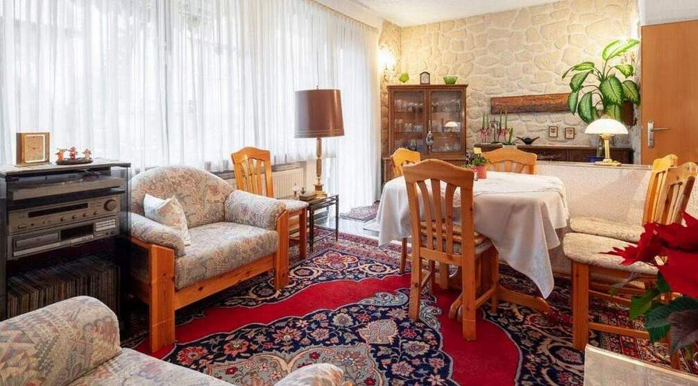 Familienfreundliche 6-Zimmer-Wohnung mit Balkon in Wiesbaden Medenbach 6 zimmer