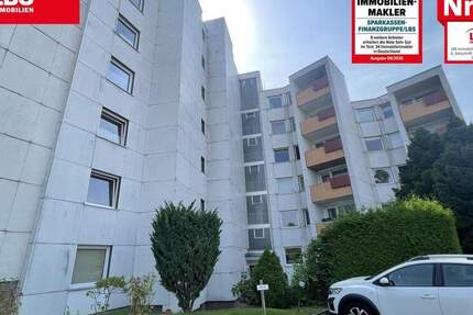 Komfortable 3 Zimmer Wohnung mit 2 Bädern und Stellplätzen - WG geeignet - 3 zimmer