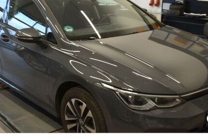 VW Golf 38.142 km 21.920 &euro; Halle (Saale) 06110