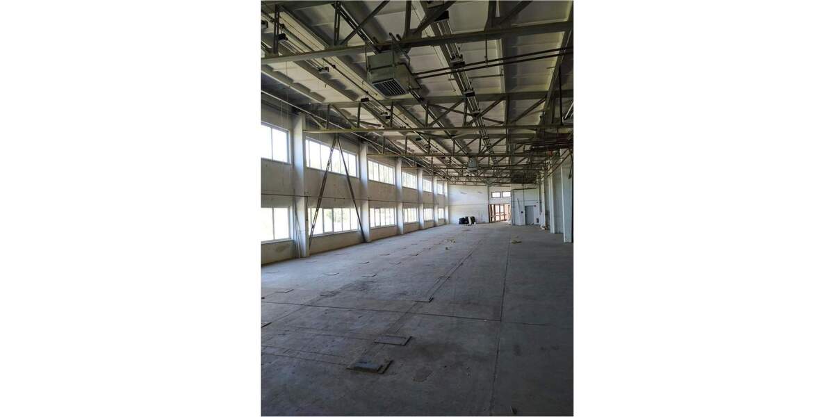 Gewerbeimmobilie mit Entwicklungspotenzial - ca. 6.000?m² Nutzfläche provisionsfrei im Share Deal zimmer