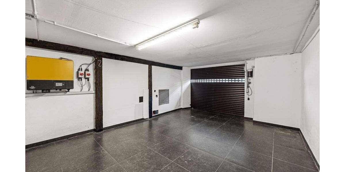Einfamilienhaus Hilzingen - 7 Zimmer, 215 m&sup2;, 585.000&euro; | Angebot:25879468