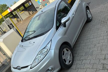 Ford Fiesta 132.270 km 3.230 &euro; Reutlingen 72764