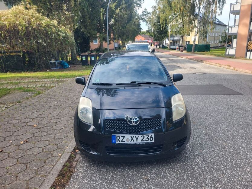Toyota Yaris 161.000 km 2.890 € Geesthacht 21502