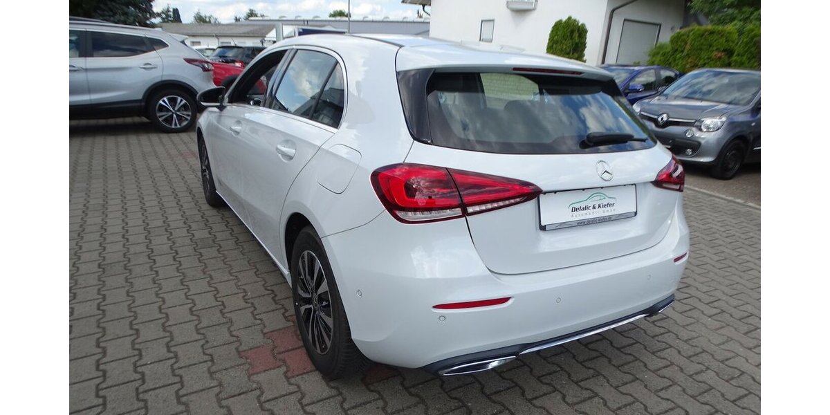Mercedes-Benz A 180 Progressive Automatik, Rückfahrkamera, LED S 22.611 km 23.590 &euro; Rodgau 63110