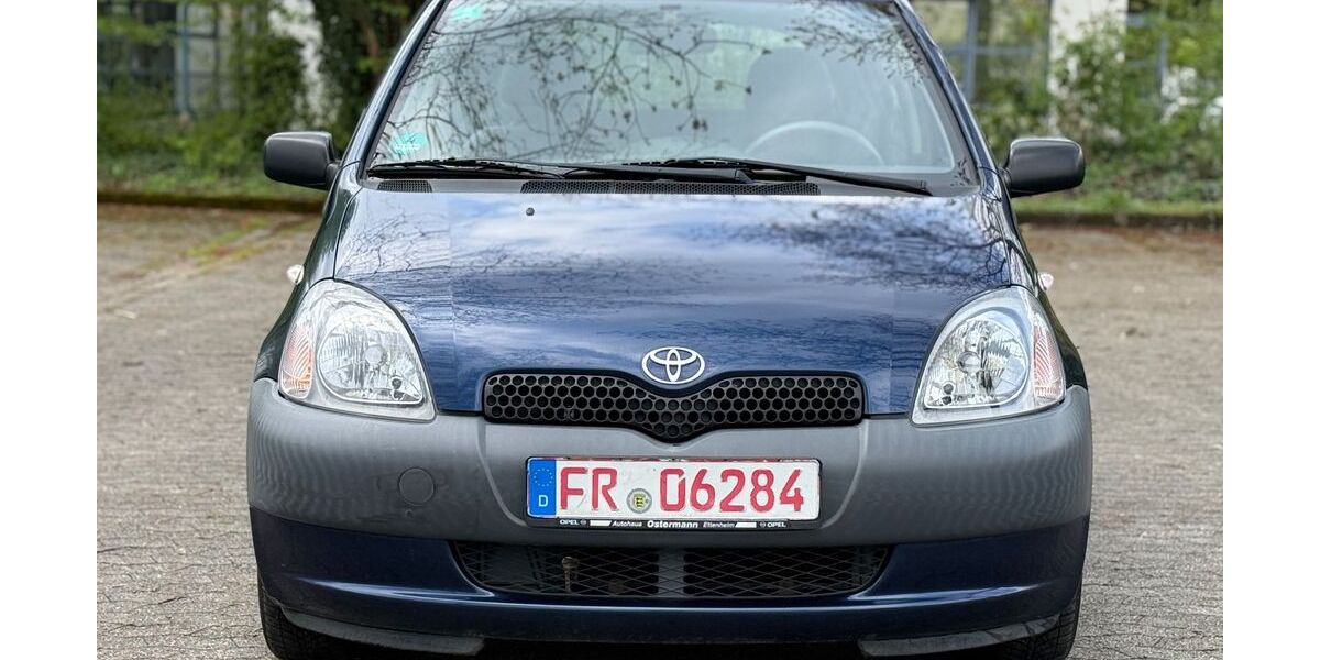 Toyota Yaris 129.000 km 2.700 &euro; Freiburg 79108