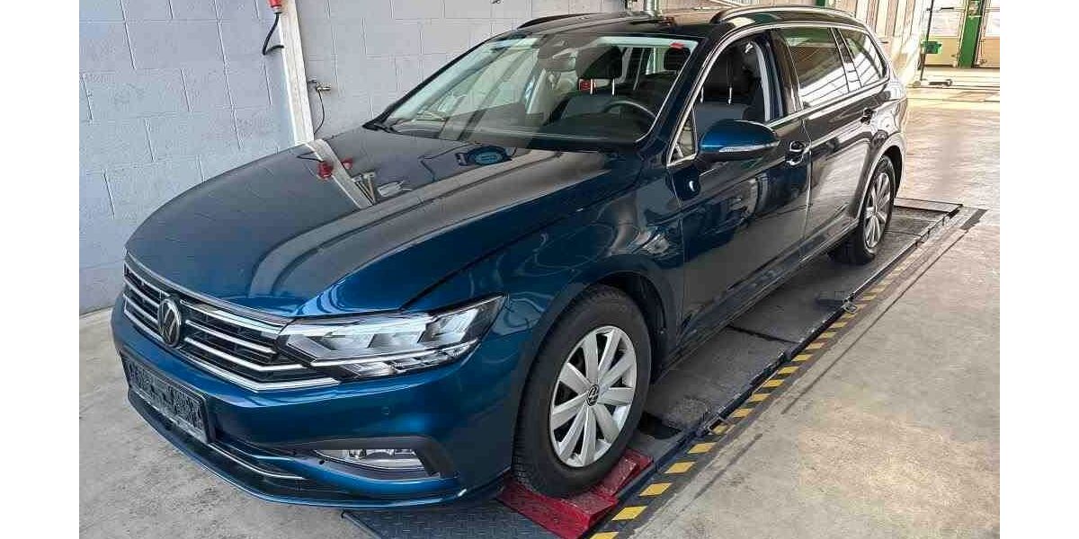 VW Passat 24.679 km 26.980 &euro; Neumünster 24537