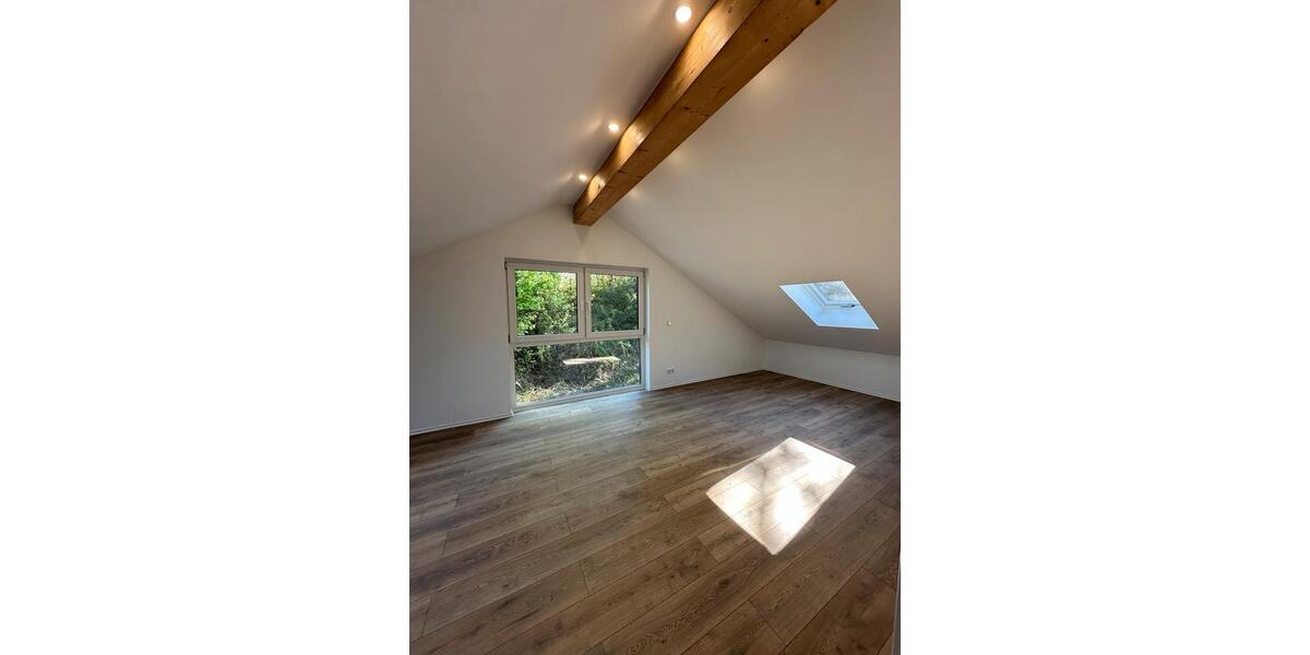Doppelhaushälfte Niedernhausen - 4 Zimmer, 150 m&sup2;, 2.250&euro; | Angebot:26383119