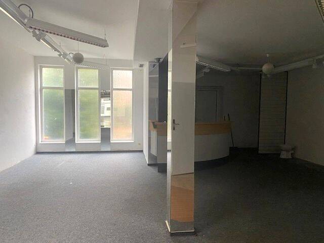 Gewerbeobjekt Güstrow - 4 Zimmer, 1.500&euro; | Angebot:24114844
