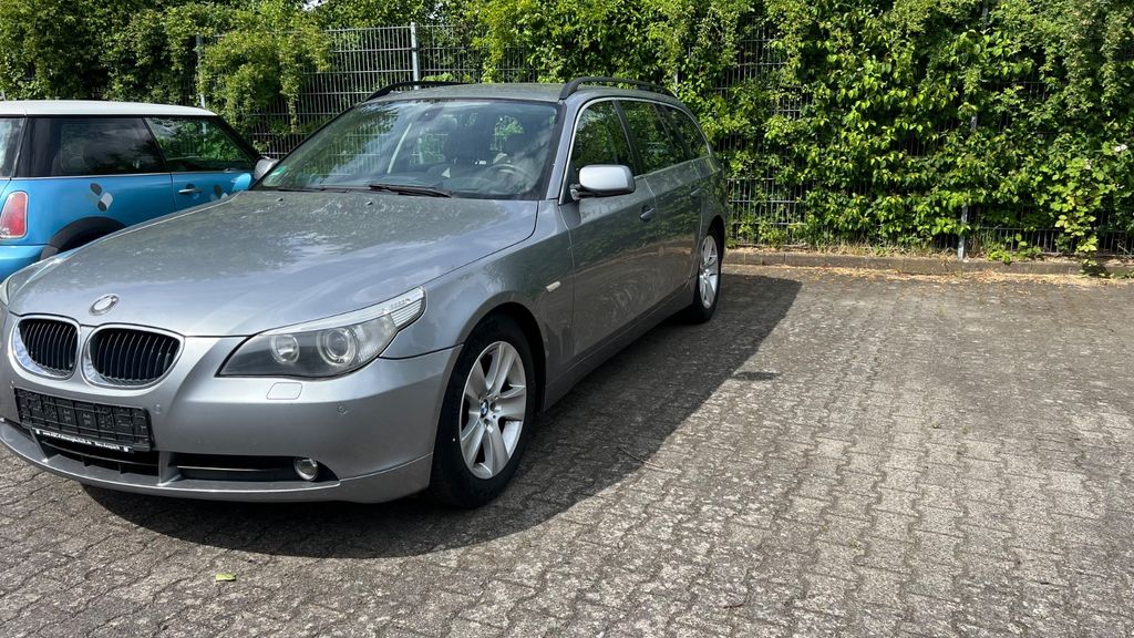 BMW 523 215.000 km 4.700 &euro; Merenberg 35799