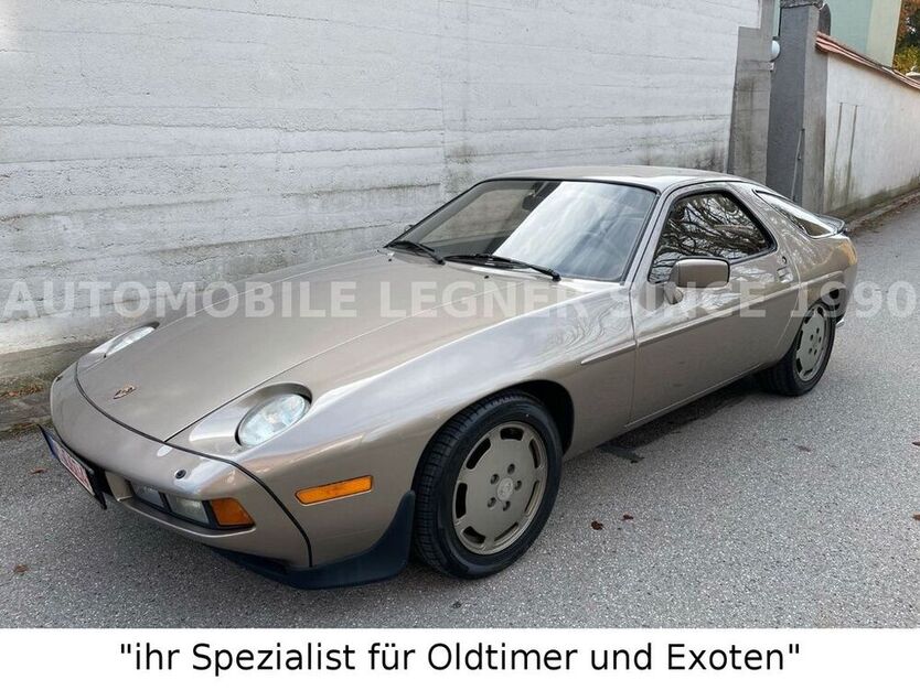 928