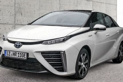 Toyota Mirai 92.731 km 10.680 &euro; Itzehoe 25524