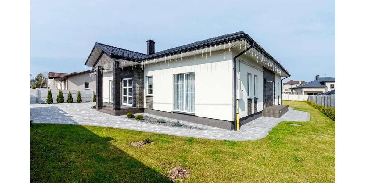 Haus zum Kaufen in Halle 385.000 € 125 m² 4 zimmer