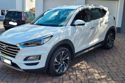 Hyundai TUCSON 75.000 km 17.500 &euro; Plaidt 56637