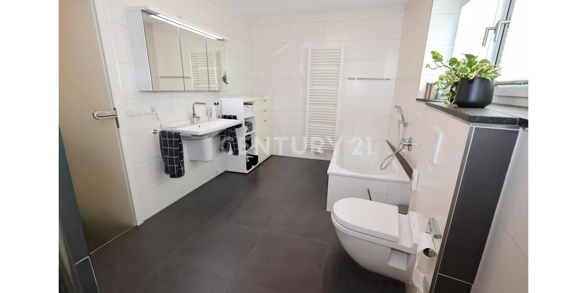 Sehr große elegante Maisonette-Wohnung in zentraler Lage von Bad Bentheim 3.5 zimmer