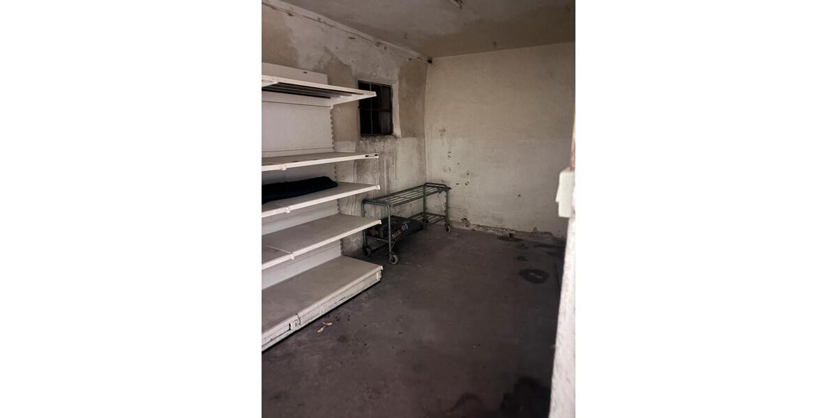 Lagerraum (Marktplatz) von Lauf an der Pegnitz zu vermieten! zimmer