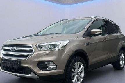 Ford Kuga 84.750 km 13.980 &euro; Langenweddingen 39171