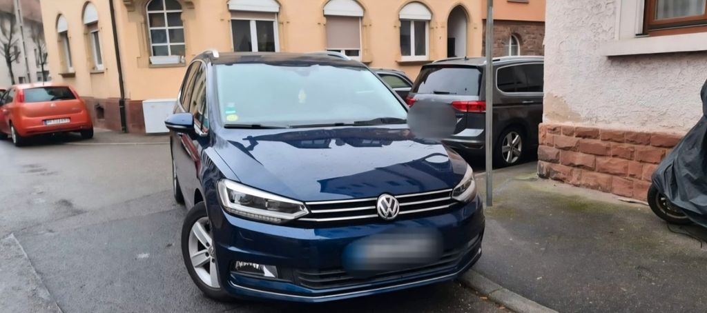 VW Touran 95.000 km 21.000 &euro; Pforzheim 75180