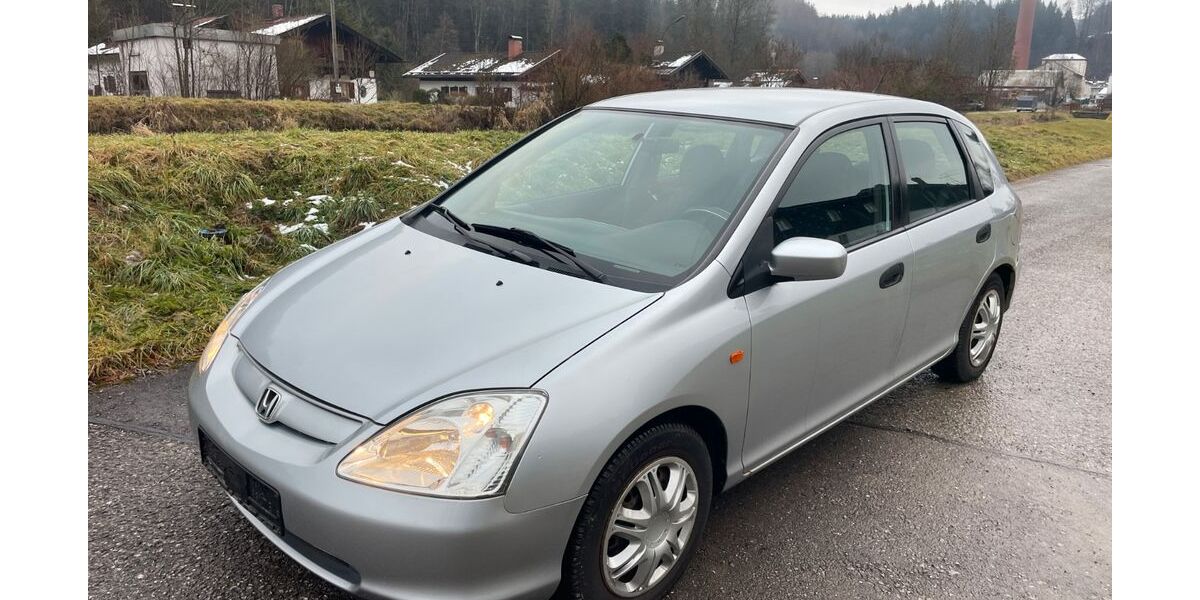 Honda Civic 122.000 km 899 &euro; Miesbach 83714