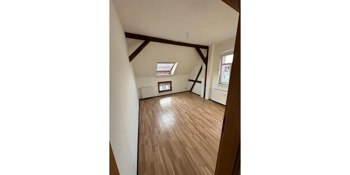 Dachgeschoßwohnung Meuselwitz - 3 Zimmer, 48 m&sup2;, 280&euro; | Angebot:25751005