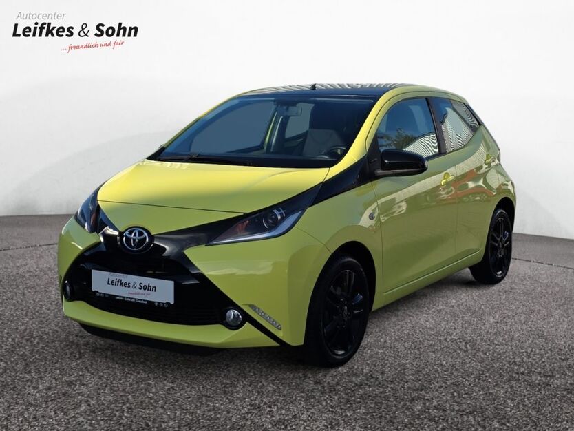 Toyota Aygo (X) 81.500 km 9.890 € Coesfeld 48653