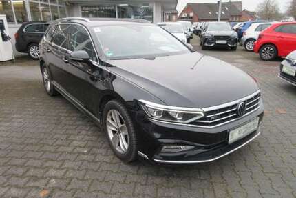 VW Passat Variant R-Line 2.0 TDI DSG NAVI AHK LEDER S