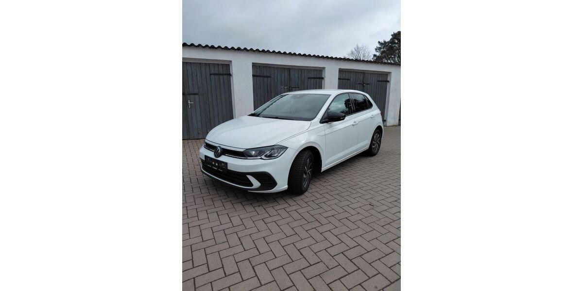 VW Polo 1.082 km 18.999 &euro; Eggesin 17367