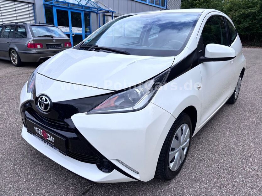 Toyota Aygo (X) 127.000 km 7.999 € Essingen 73457