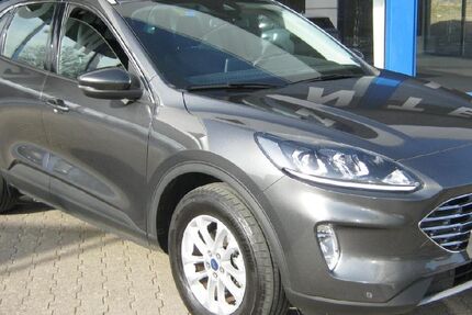 Ford Kuga 10.410 km 30.890 € Erndtebrück 57339
