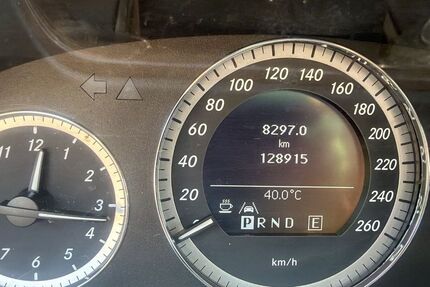 Mercedes-Benz E 220 128.915 km 11.700 &euro; Ottrau 34633
