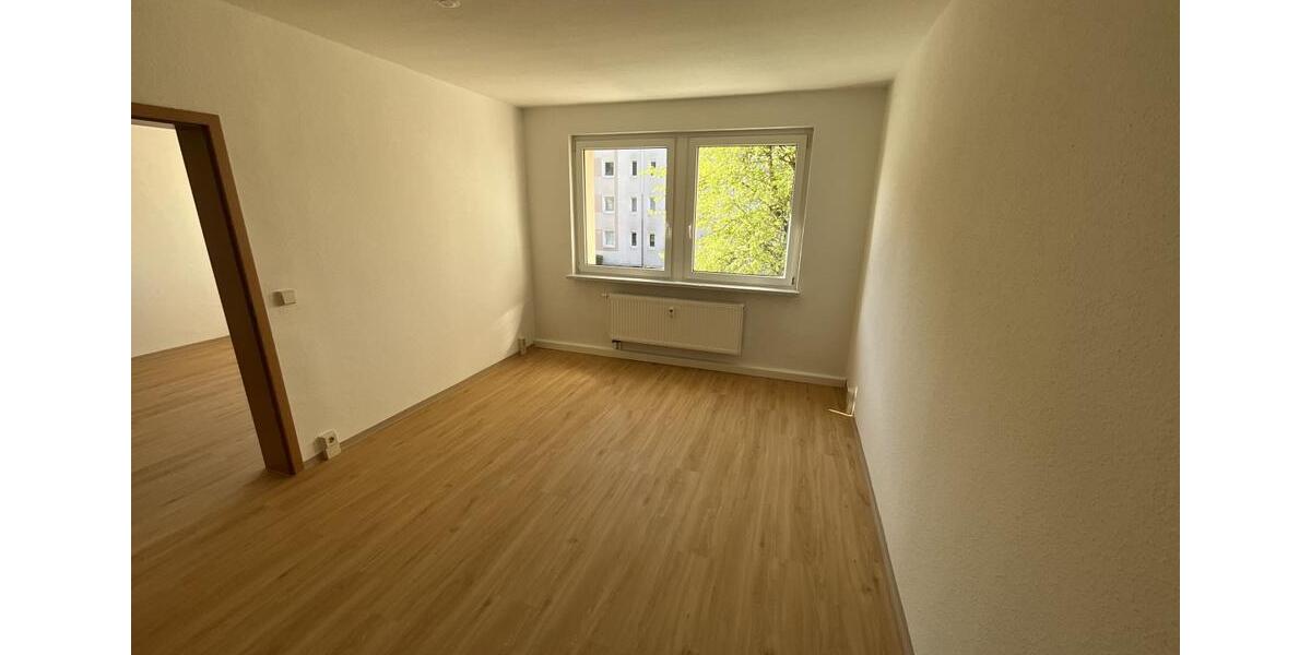 Erdgeschoßwohnung Suhl - 3 Zimmer, 56 m&sup2;, 365&euro; | Angebot:26676878