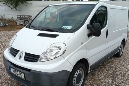 Renault Trafic 185.000 km 2.999 &euro; Sandersdorf-Brehna 06792