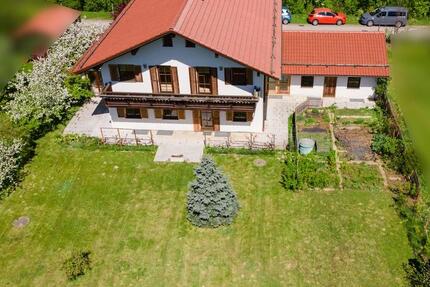 Haus Bergen - 17 Zimmer, 180 m&sup2;, 950.000&euro; | Angebot:26750612