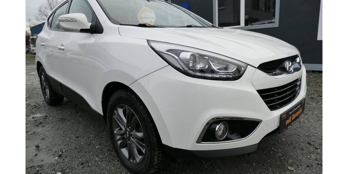 Hyundai ix35 98.000 km 10.800 &euro; Leer 26789