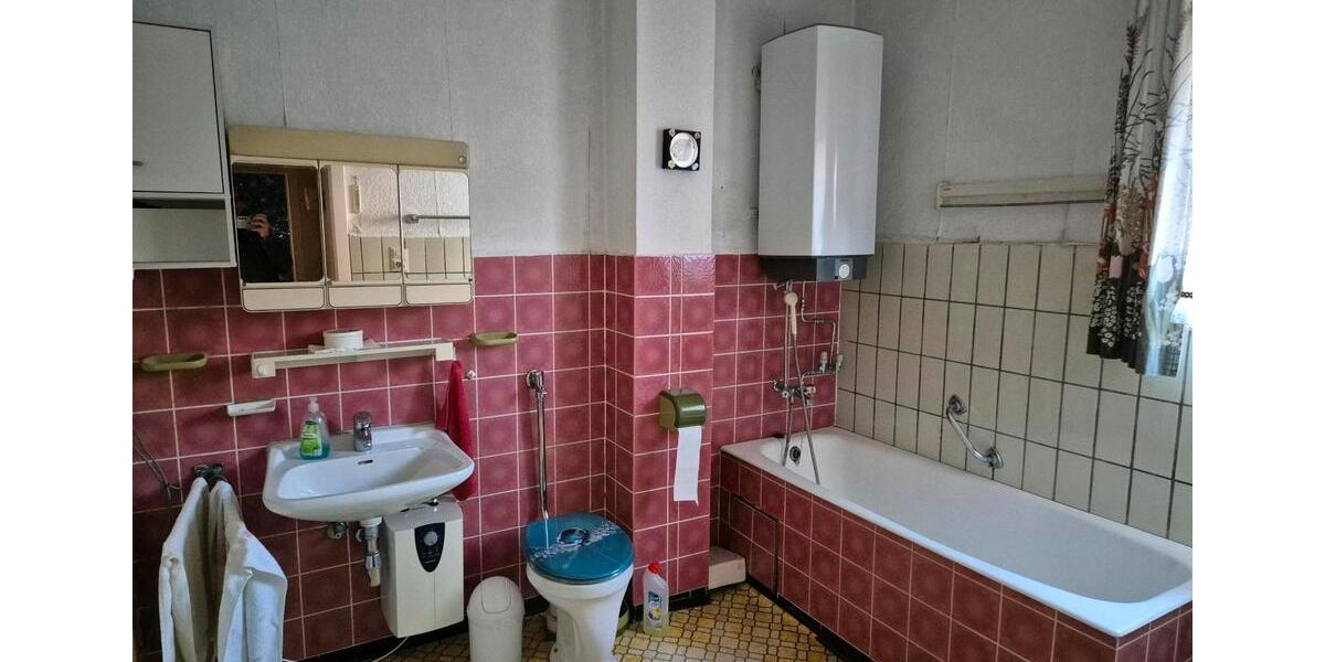 Erdgeschoßwohnung Hollfeld - 3 Zimmer, 63 m&sup2;, 370&euro; | Angebot:26394263