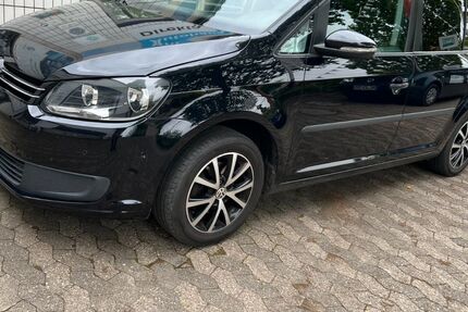 VW Touran 205.000 km 5.900 &euro; Adenstedt 31246