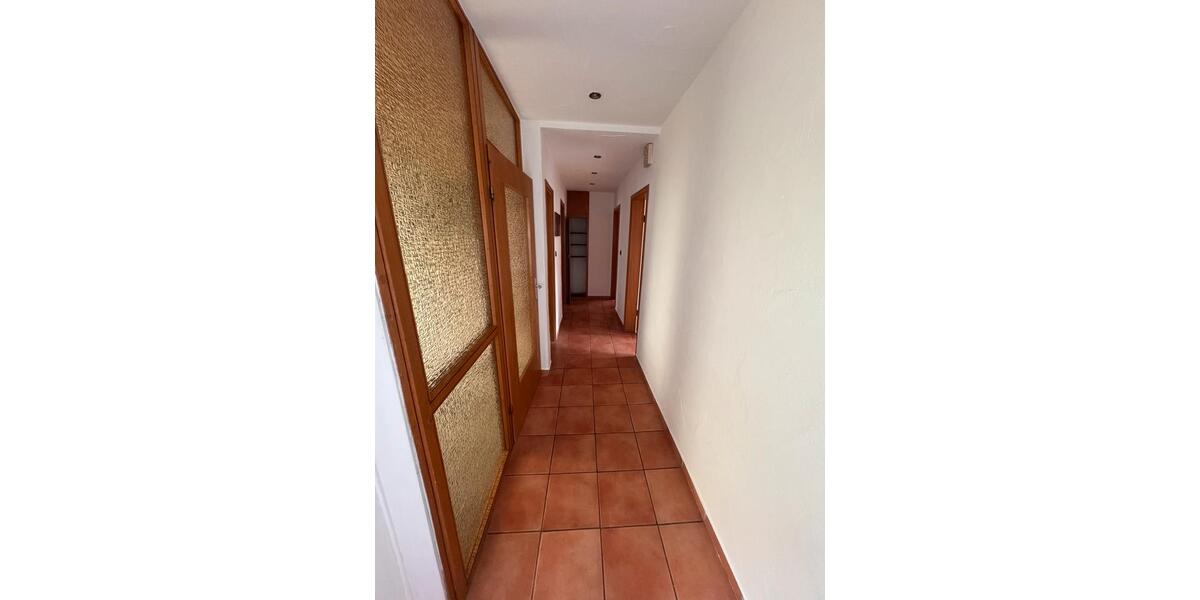 Einfamilienhaus Mutlangen - 8 Zimmer, 200 m&sup2;, 1.950&euro; | Angebot:24774383