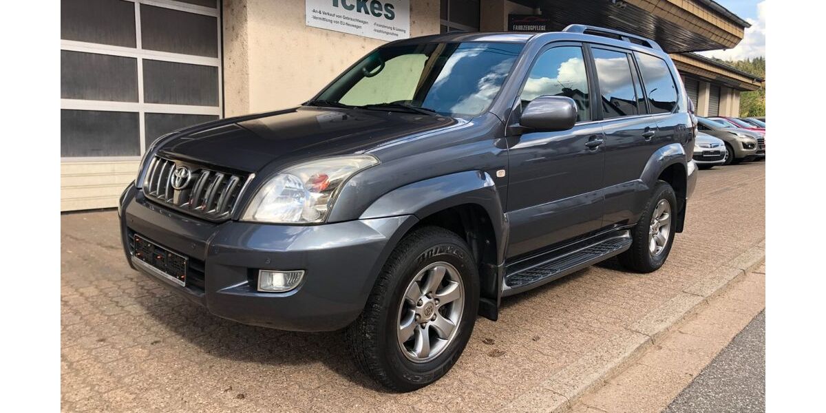 Toyota Land Cruiser 215.796 km 24.990 &euro; Wadgassen 66787