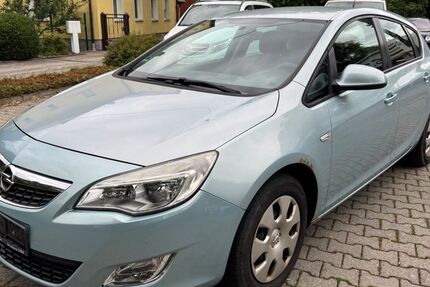 Opel Astra 220.000 km 1.450 &euro; Zwickau 08056