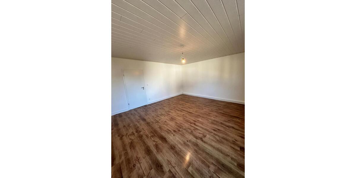 Schöne, große, helle 3ZKB Wohnung 115qm in Bad Wünnenberg-Haaren zimmer